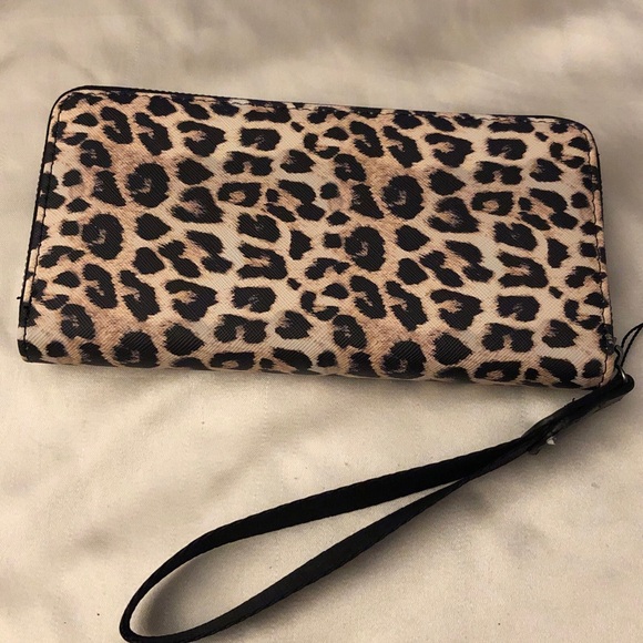 Ed Hardy Cheetah Print Faux Leather ZA Wallet With Love Heart Tattoo NWT - Picture 9 of 16